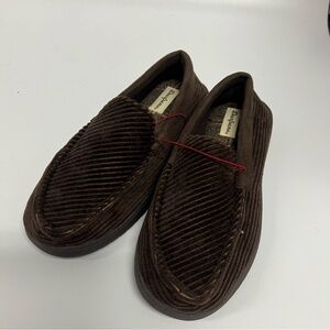 NWT Dearfoams Coffee Small Slippers